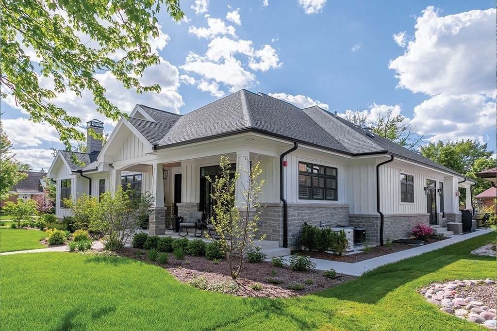 Modern Farmhouse Residence, Exterior Visualization — slide 5