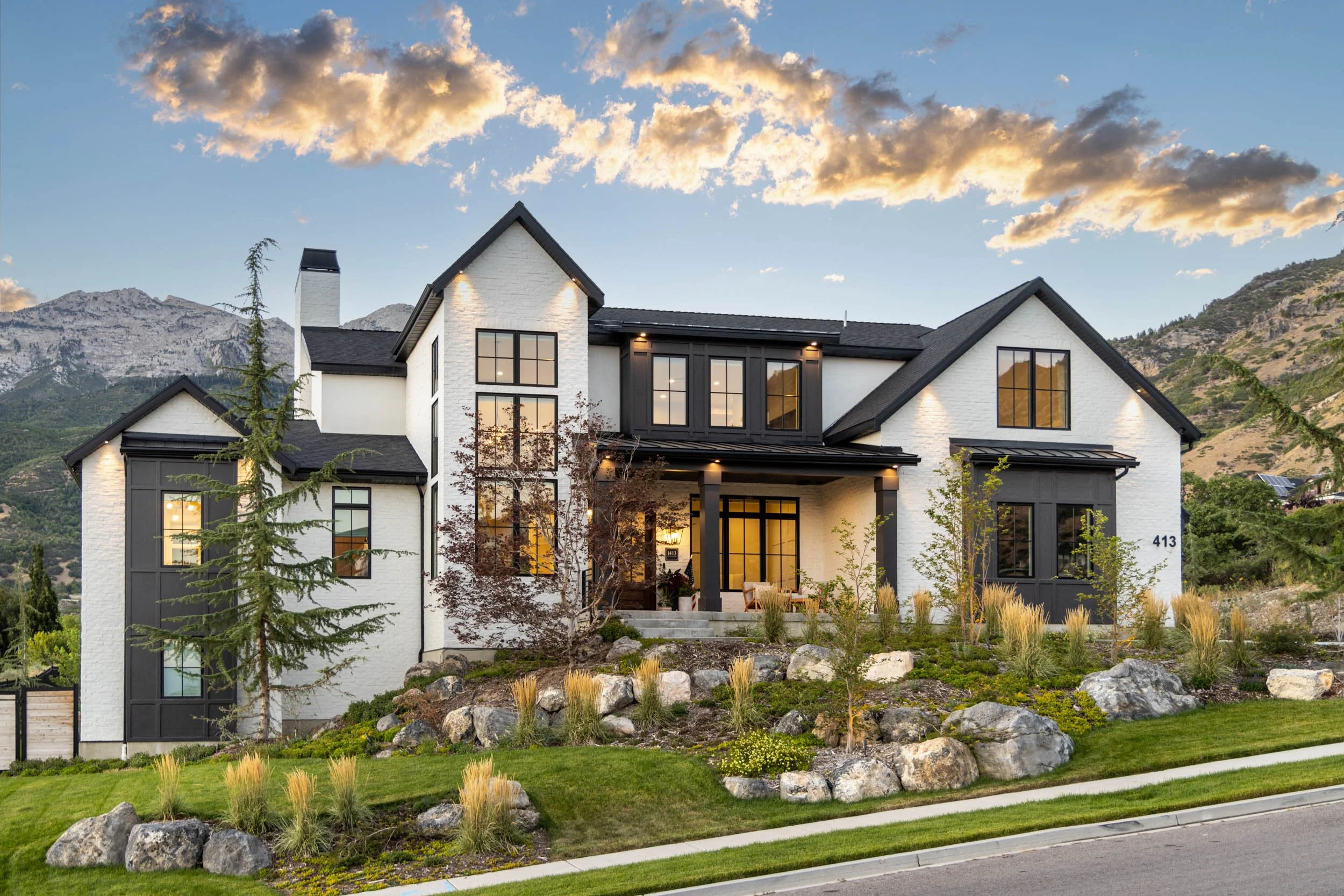 Luxury Mountain Farmhouse, Exterior Visualization — slide 6